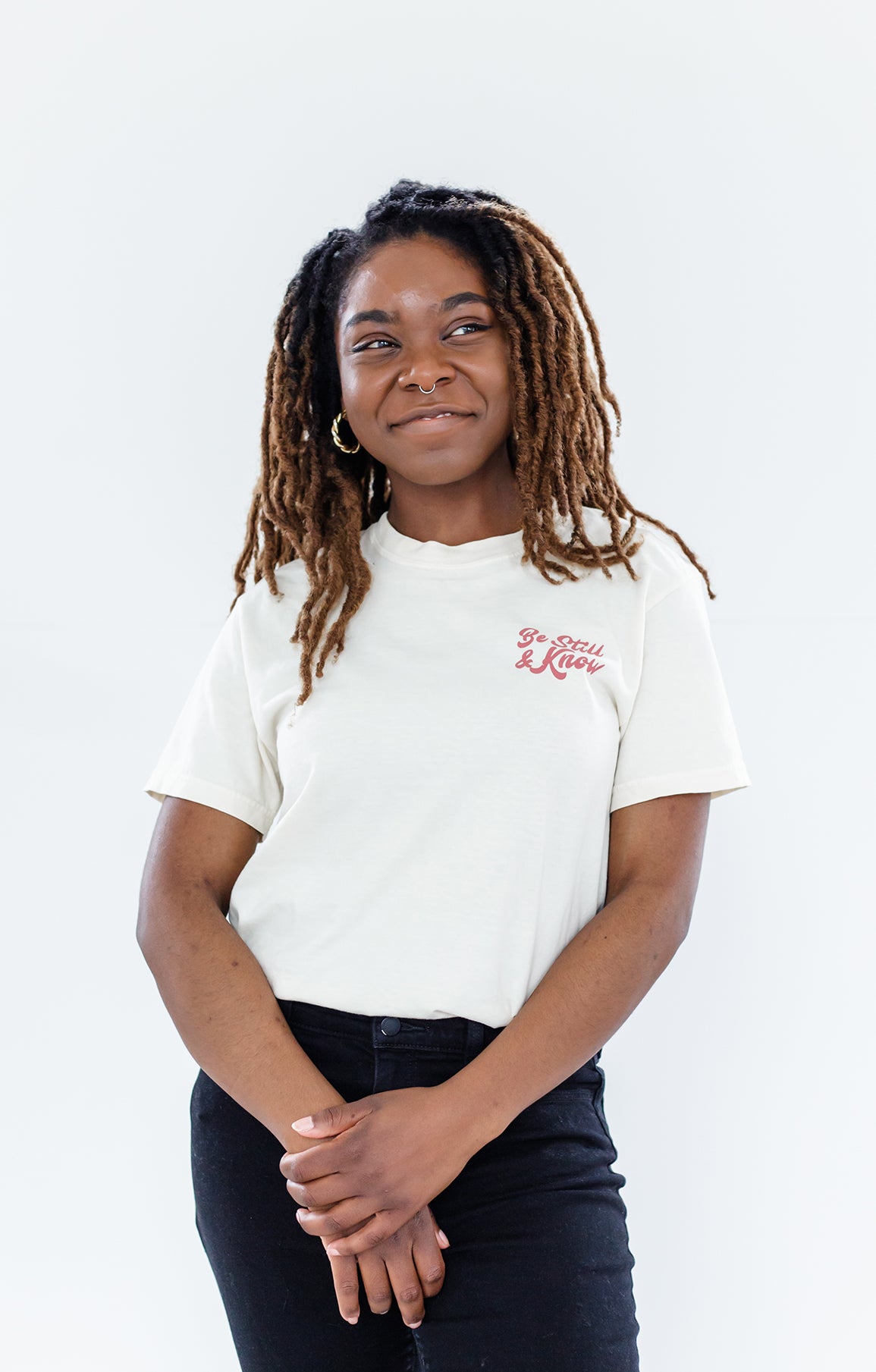 BE STILL & KNOW Floral Tee - Ivory – Hope Inspire Love, Inc.